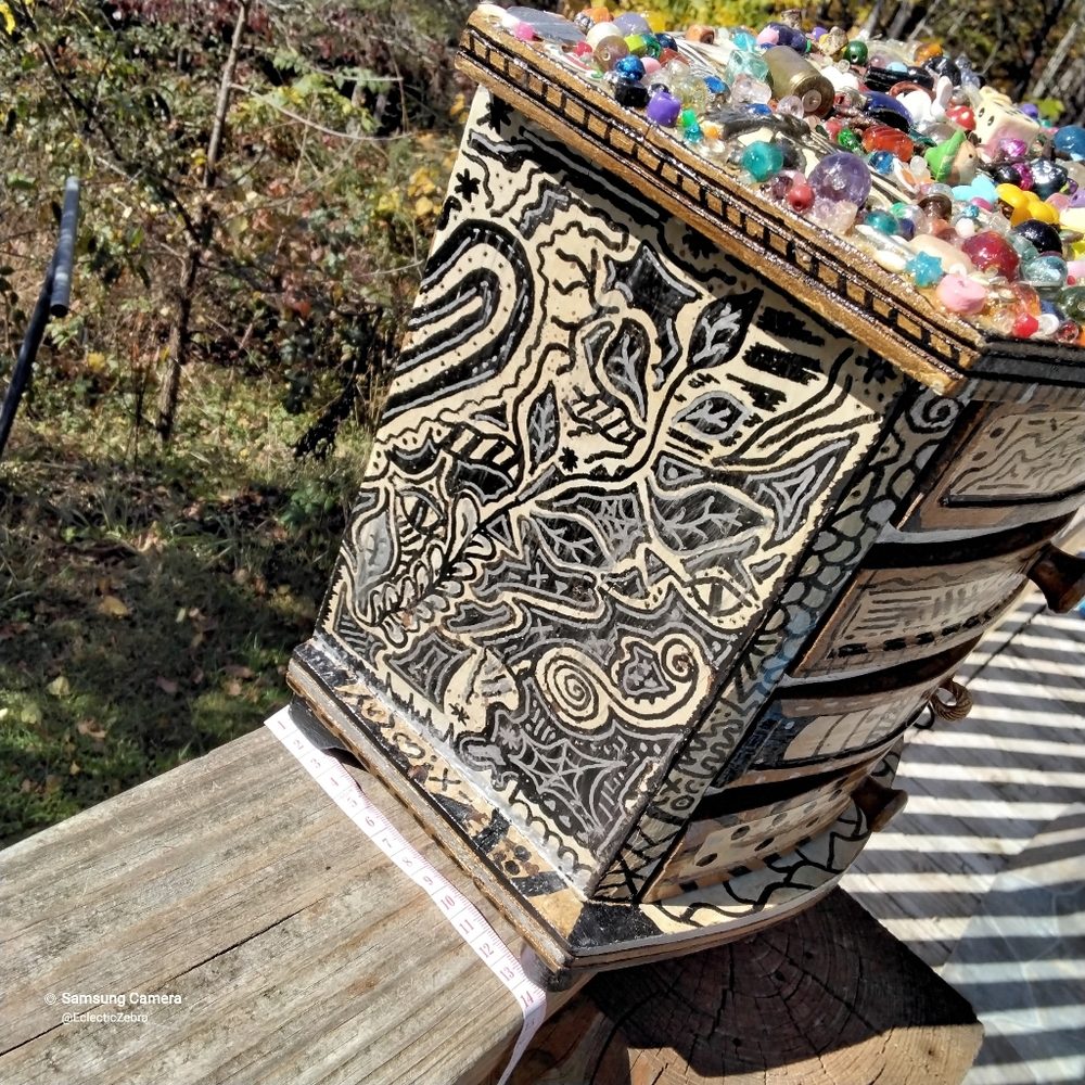 ALTERED ART JEWELRY BOX with 4 drawers - Picture 3 of 16